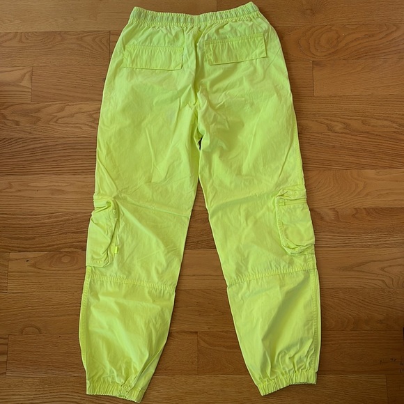 TNA NEON YELLOW CARGOS - Picture 2 of 2